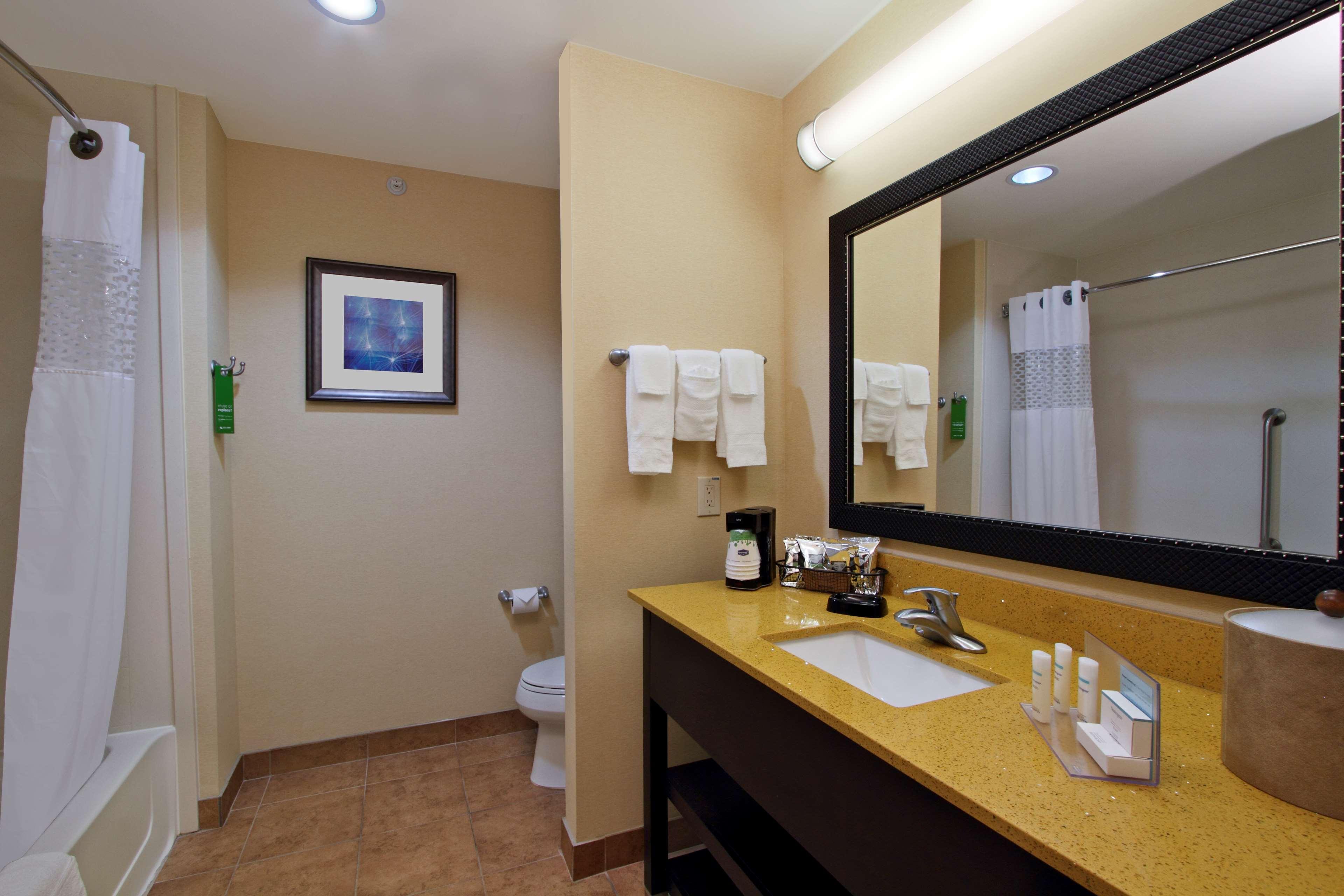 Hampton Inn Beeville Kültér fotó