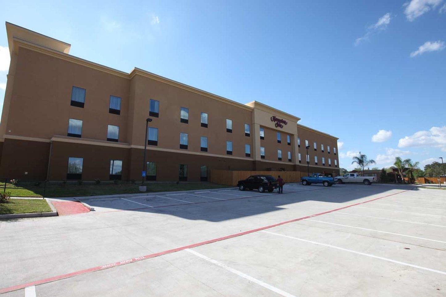 Hampton Inn Beeville Kültér fotó
