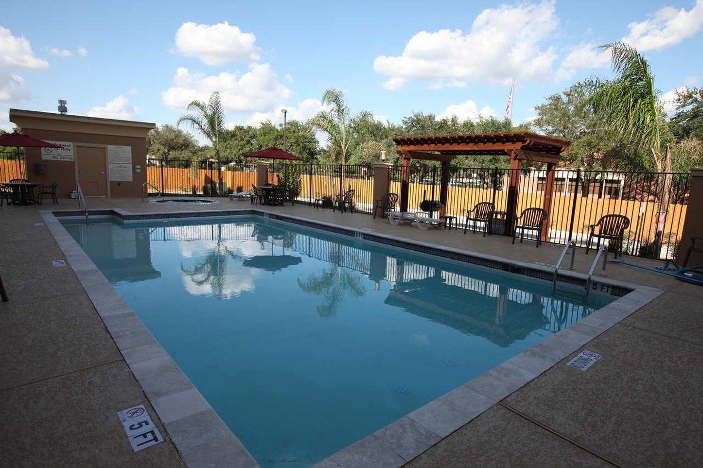 Hampton Inn Beeville Kültér fotó